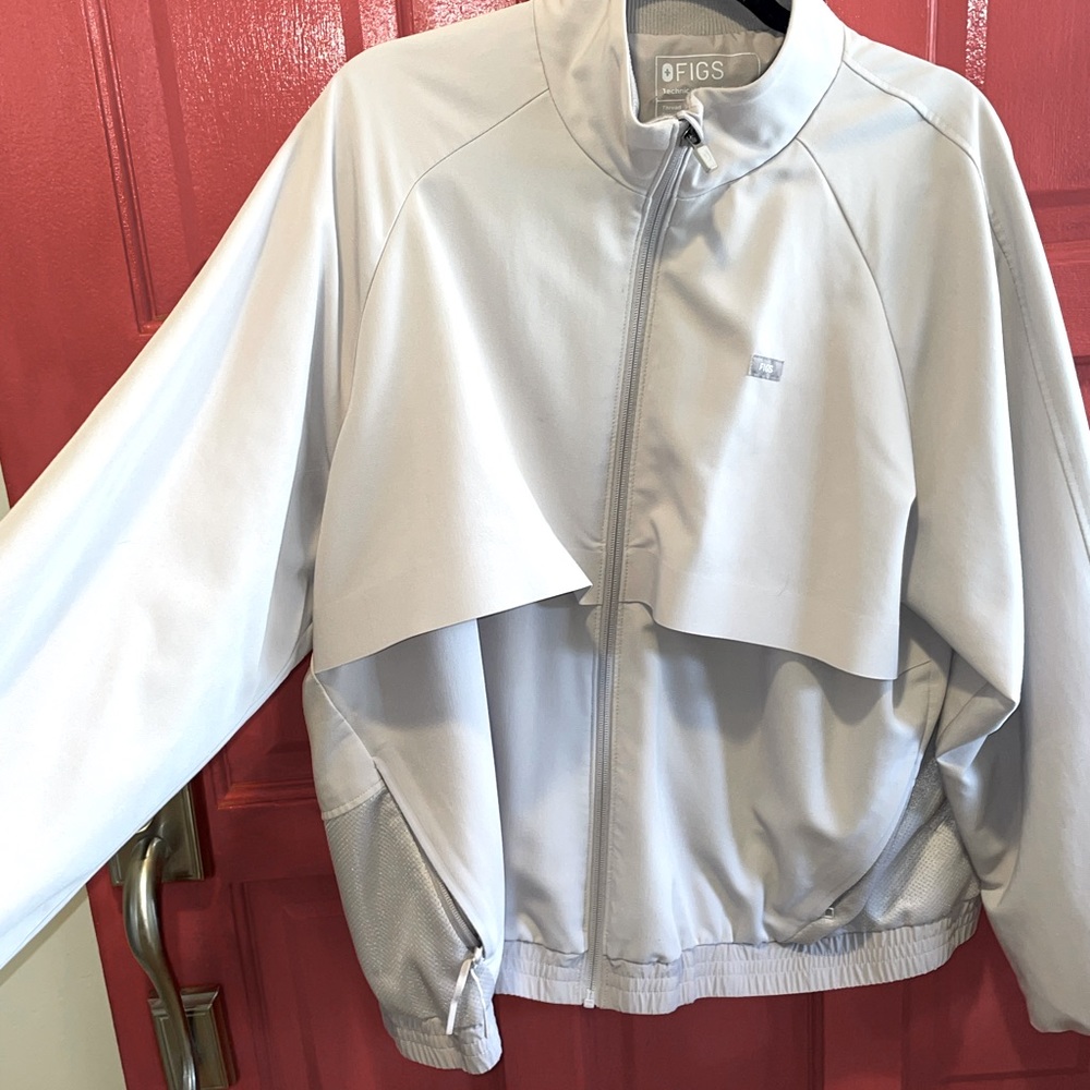 FIGS SLATE LIMITED COLOR  SYDNEY SCRUB JACKET IN XXL